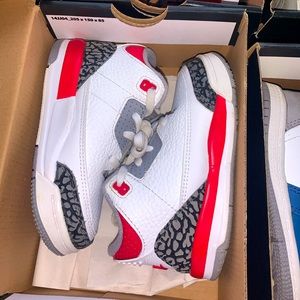 Jordan Retro Fire Red (Like New Condition)